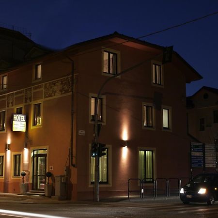 Hotel Fortyfive Chivasso Luaran gambar