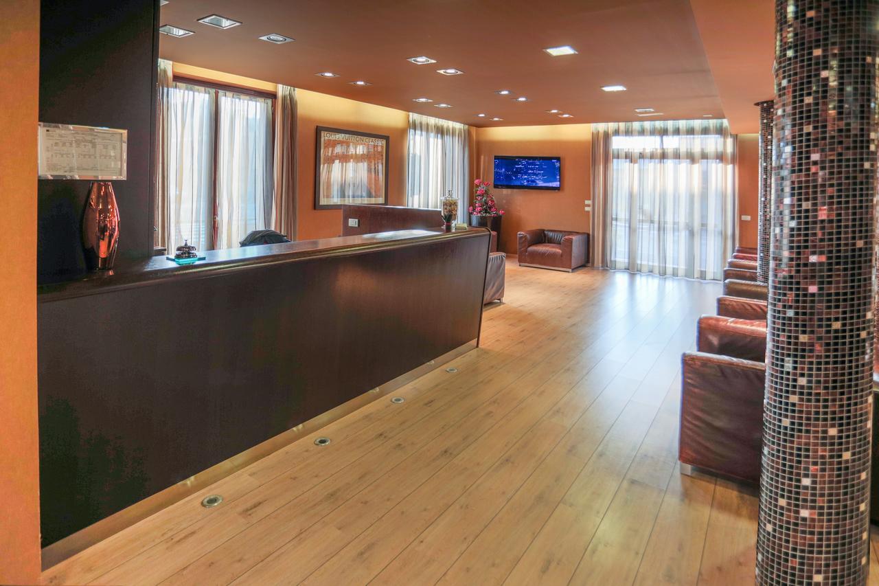 Hotel Fortyfive Chivasso Luaran gambar