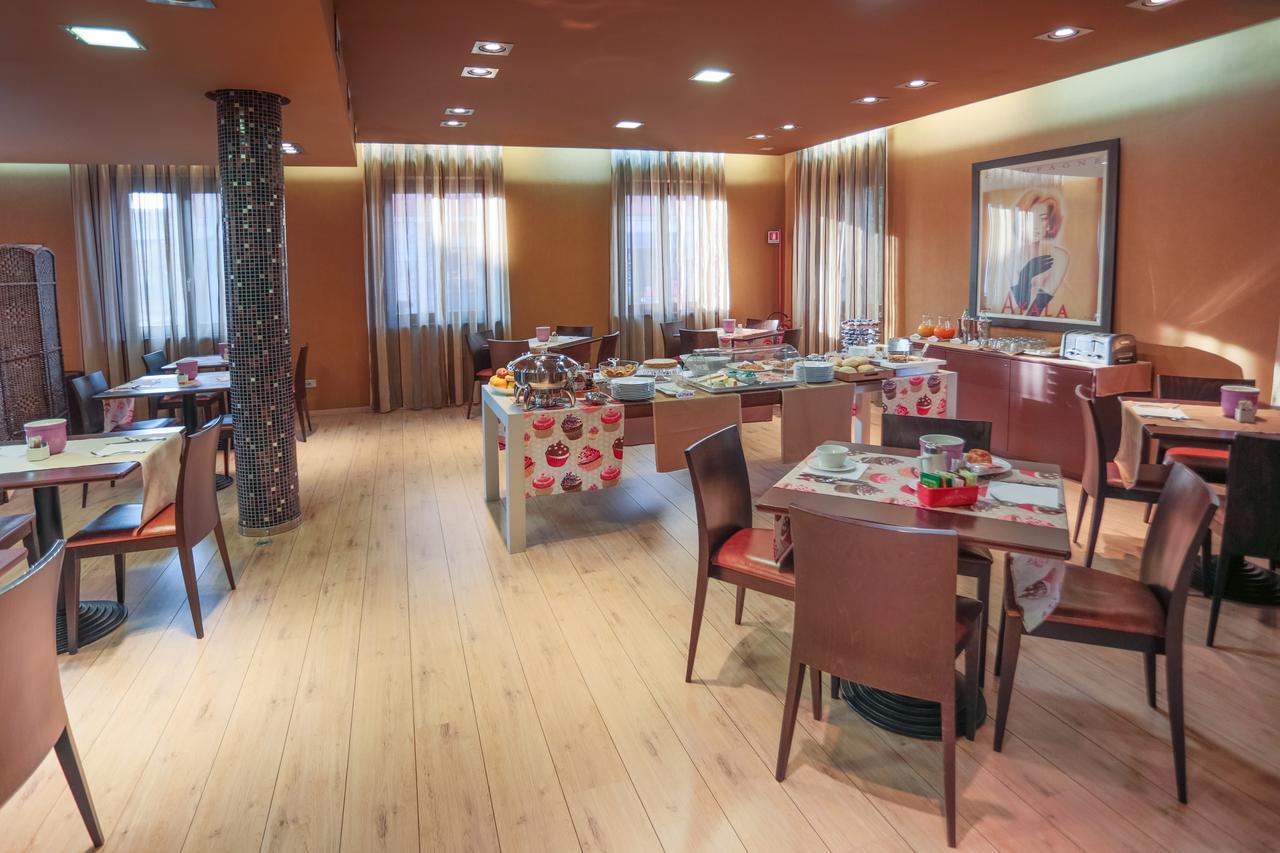 Hotel Fortyfive Chivasso Luaran gambar